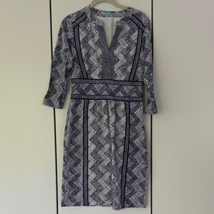 J. McLaughlin Geometric Long Sleeve Dress in Navy and White
